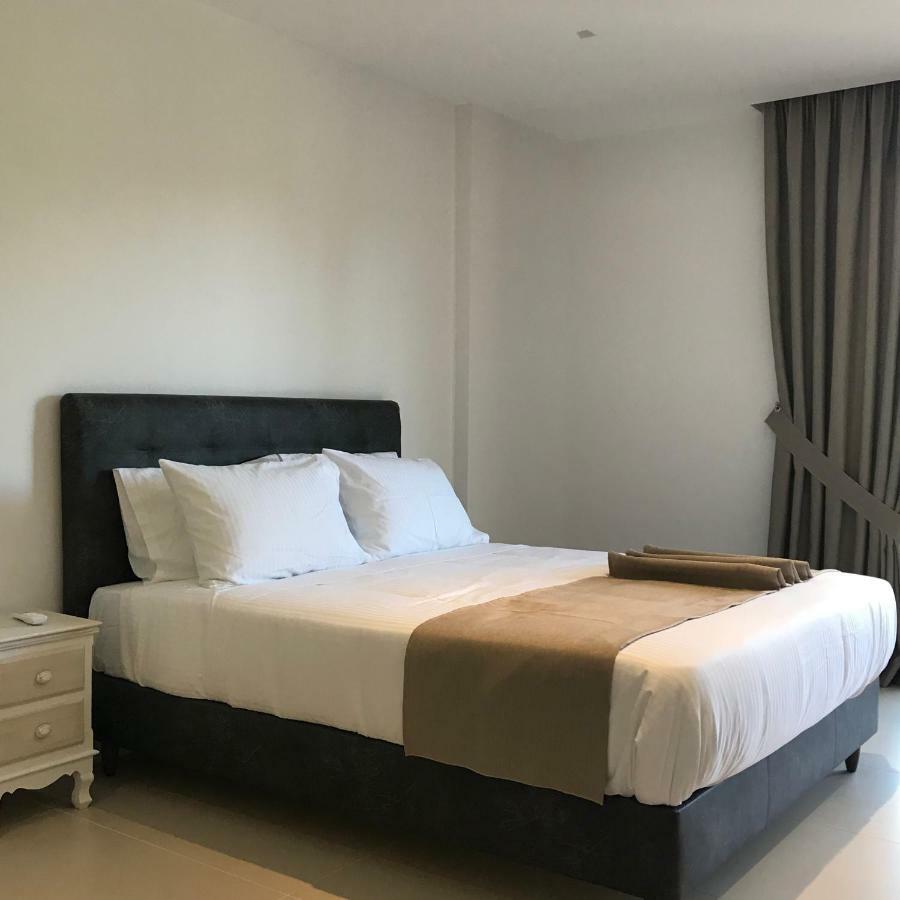 The Little Prince Luxury Suites Ypsos Exterior foto